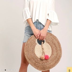 Lulus round woven jute bag